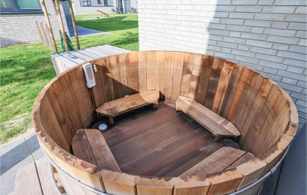Lovely Home In Lembruch-Duemmer See With Sauna المظهر الخارجي الصورة